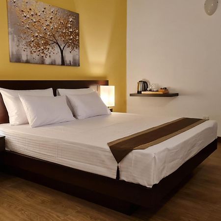 City Oasis 66 Negombo Exteriör bild